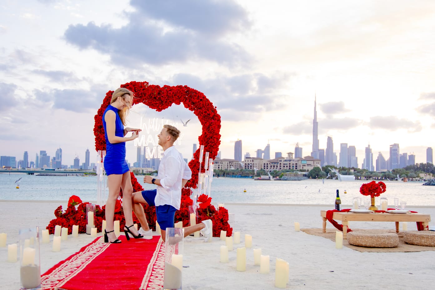 marry me beach proposal dubai
