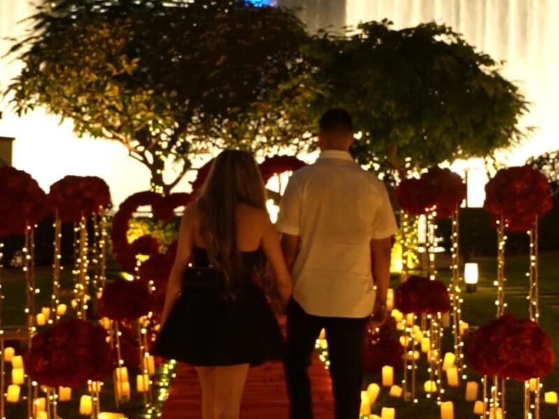 Private Garden Terrace Facing Dancing Fountains and Burj Khalifa